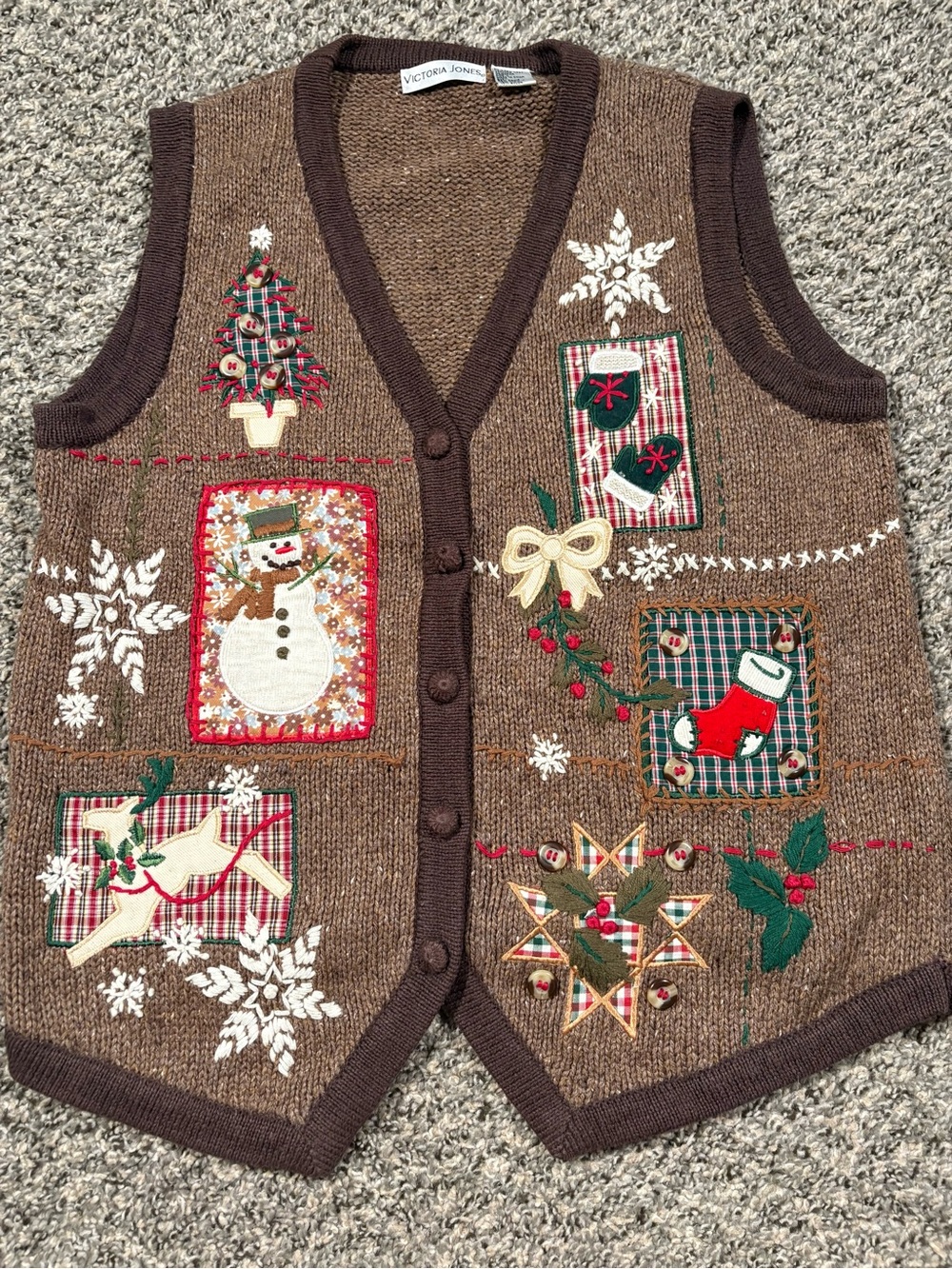 Victoria Jones Woman Brown Holiday Appliqué Knit Vest with Plaid Accents